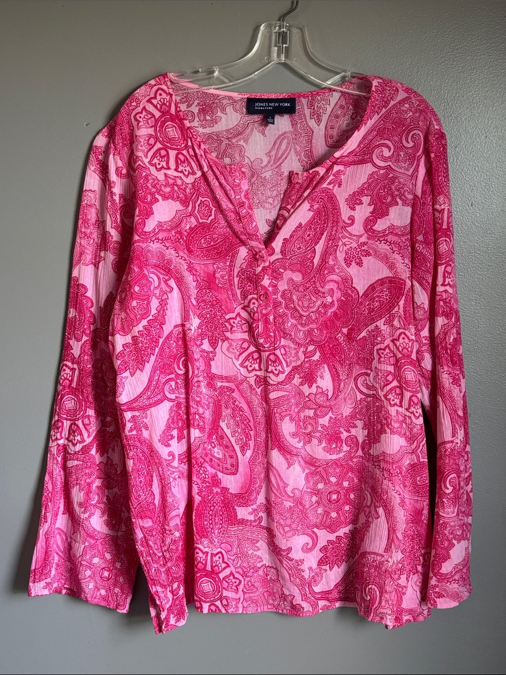 Jones New York pink paisley V-neck tunic top * sz L *